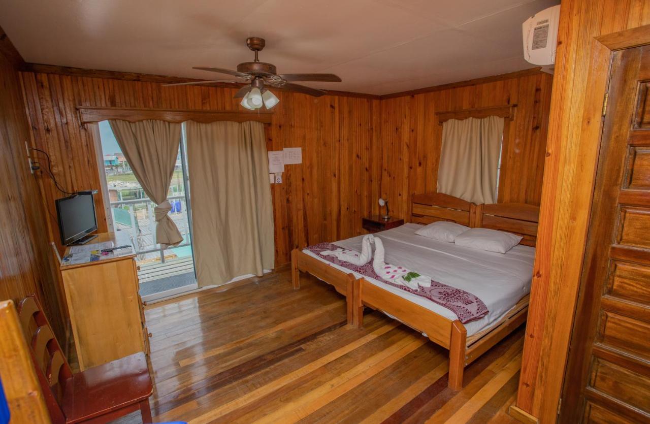 Pedro'S Hotel & Inn ซานเปโดร ภายนอก รูปภาพ