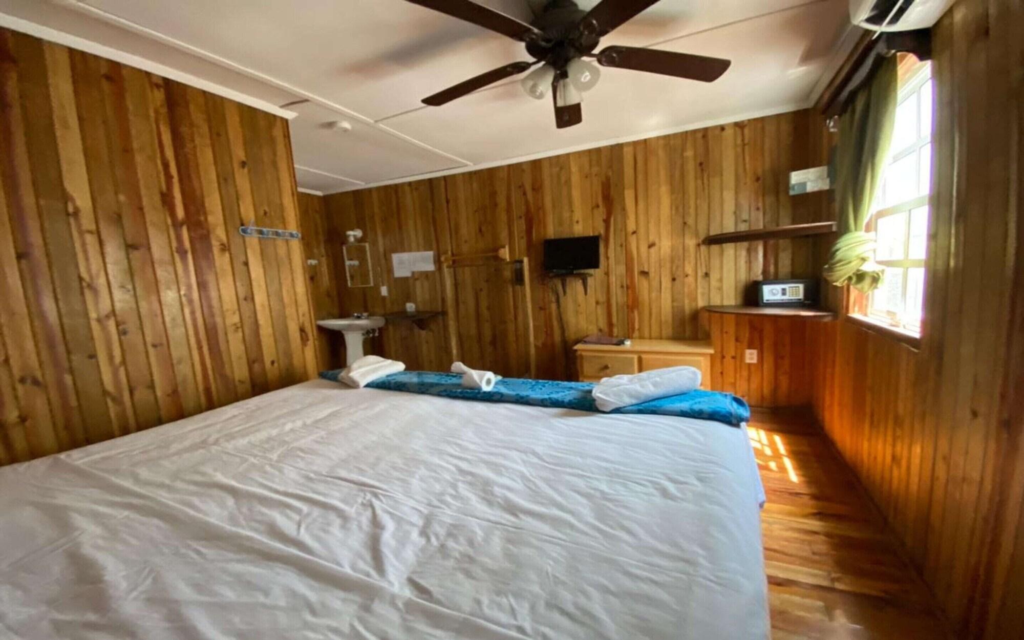 Pedro'S Hotel & Inn ซานเปโดร ภายนอก รูปภาพ