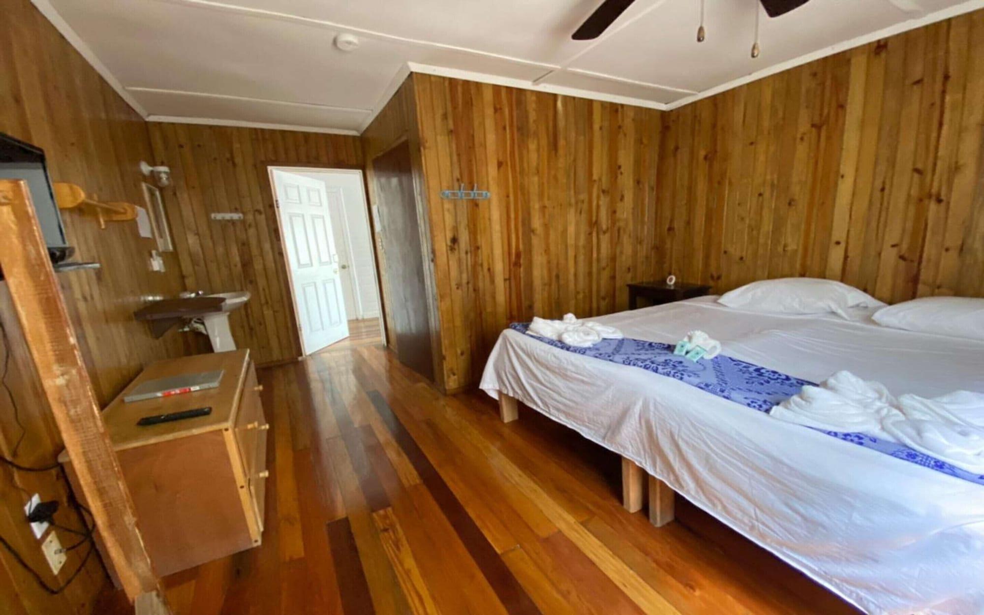 Pedro'S Hotel & Inn ซานเปโดร ภายนอก รูปภาพ