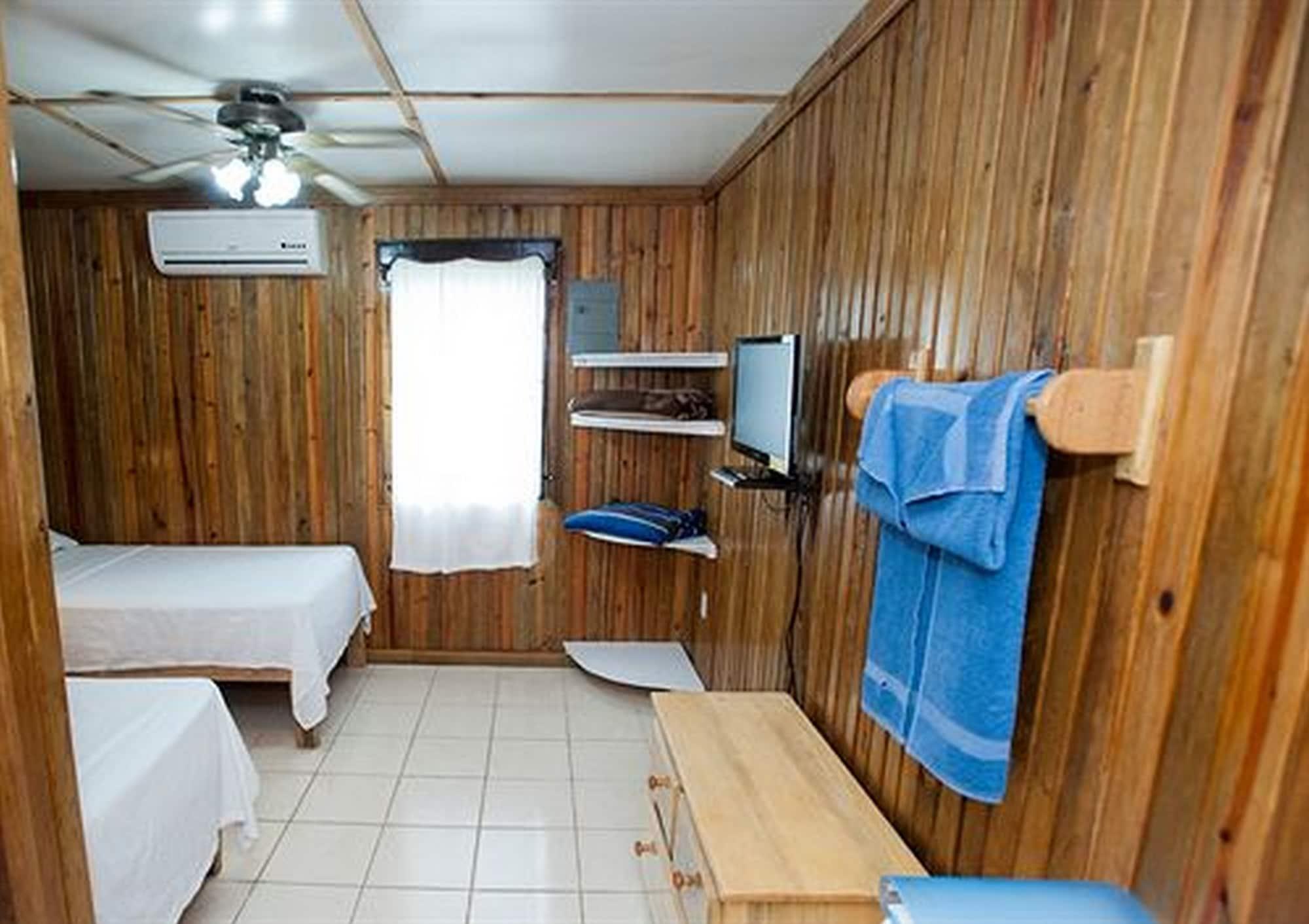 Pedro'S Hotel & Inn ซานเปโดร ภายนอก รูปภาพ